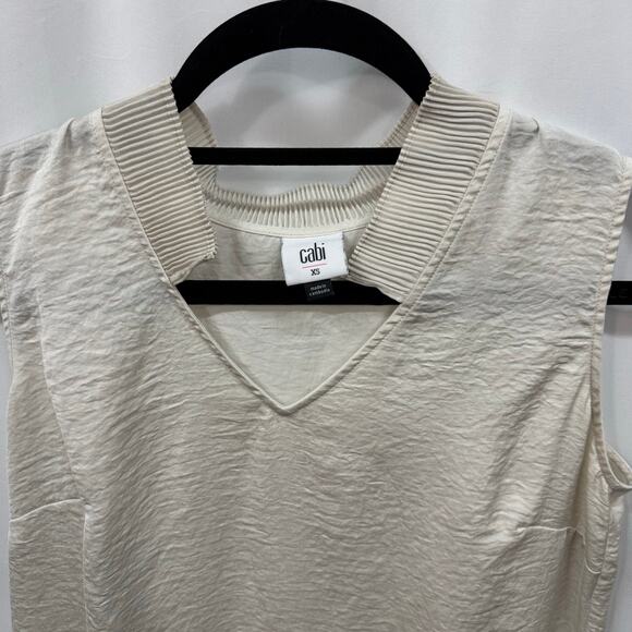 Cabi 4177 Snapshot Top Beige Gray Sleeveless Collar Detail Blouse XS - Picture 2 of 5